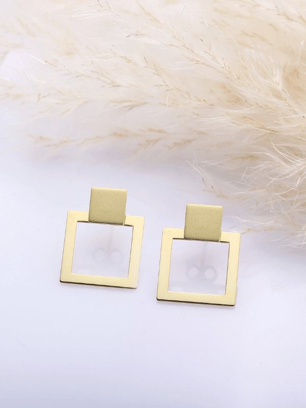 cercei-minimal-patrate-auriu